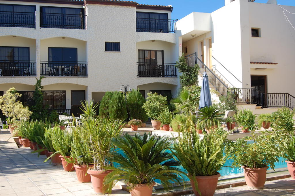 Polis Nicos & Olympia Apartments מראה חיצוני תמונה