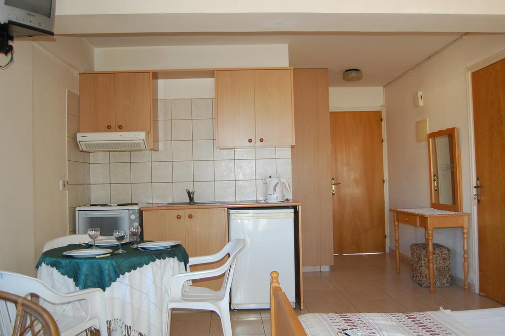 Polis Nicos & Olympia Apartments חדר תמונה