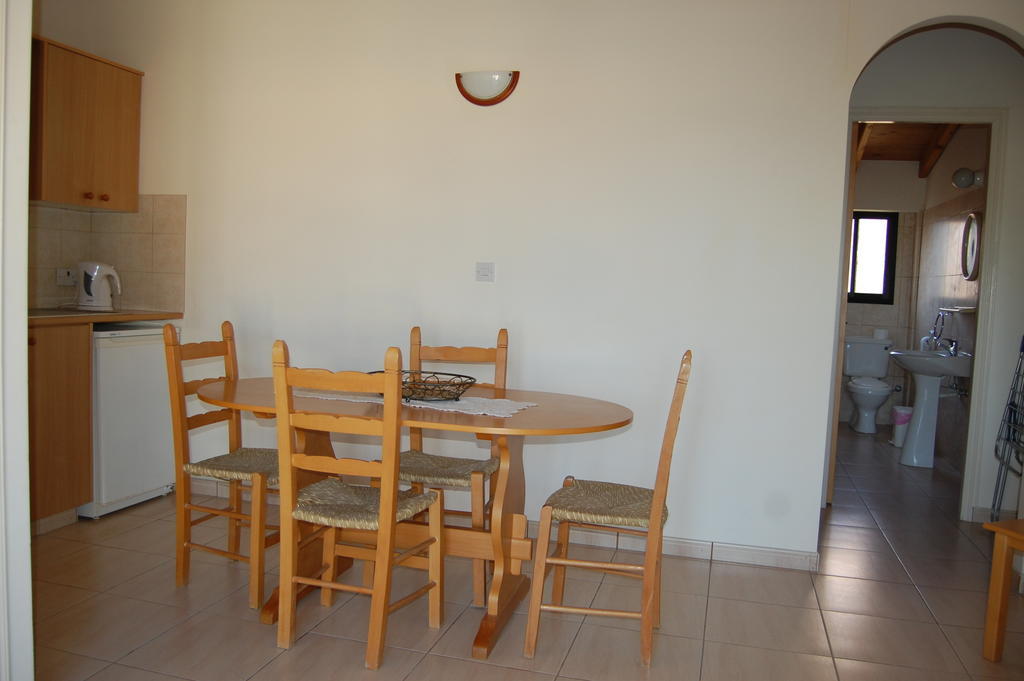 Polis Nicos & Olympia Apartments חדר תמונה