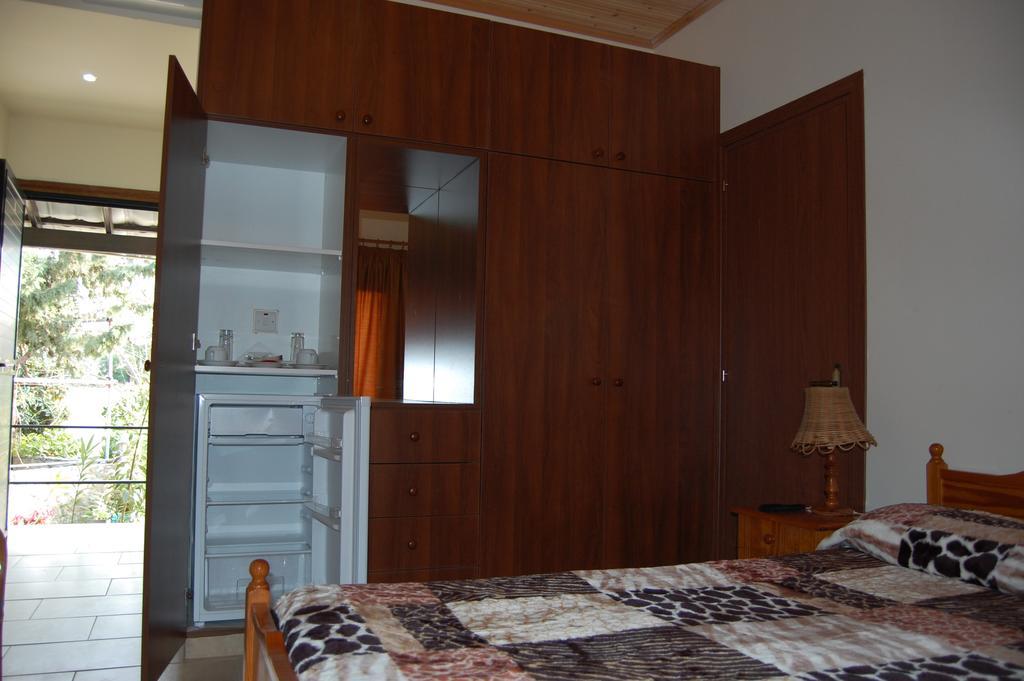 Polis Nicos & Olympia Apartments מראה חיצוני תמונה