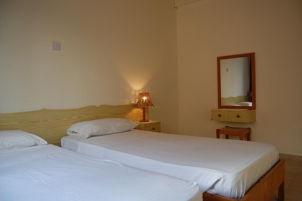 Polis Nicos & Olympia Apartments מראה חיצוני תמונה